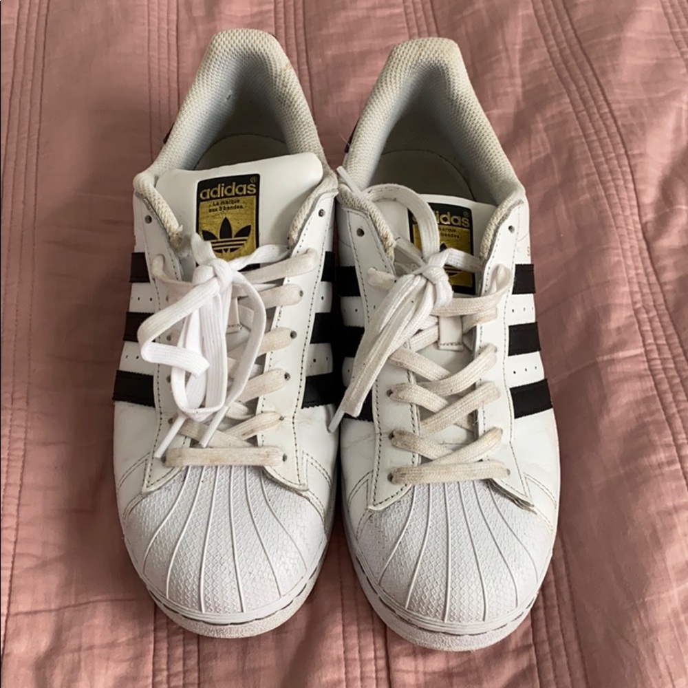 Classic Adidas Superstars - Picture 5 of 5